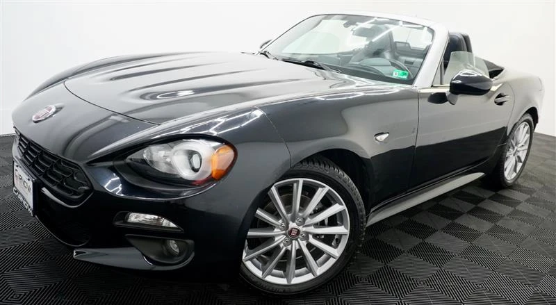 2017 Fiat 124 Spider - Image 2 of 20