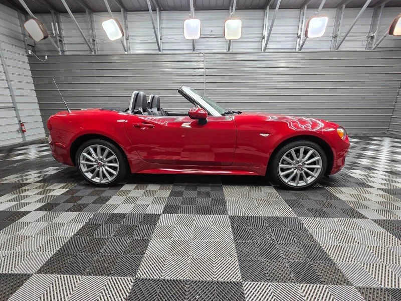 2017 Fiat 124 Spider - Image 9 of 20