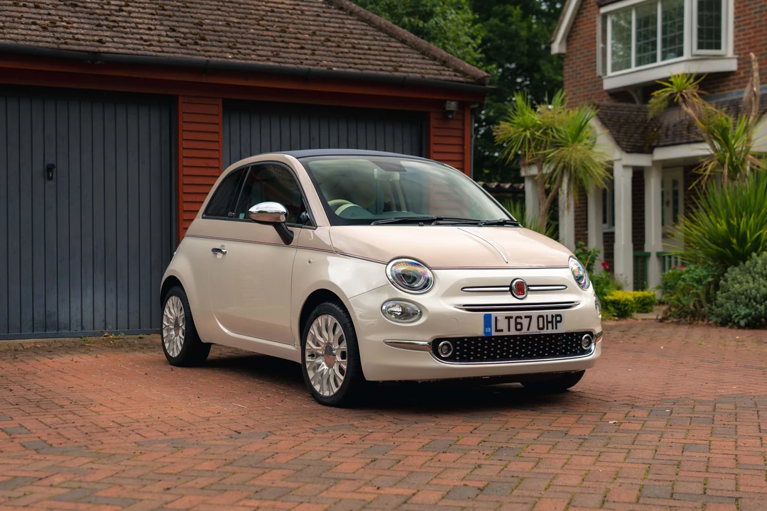 2017 Fiat 500 - Image 3 of 31