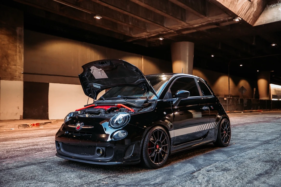 2017 Fiat Abarth 500 - Image 2 of 21