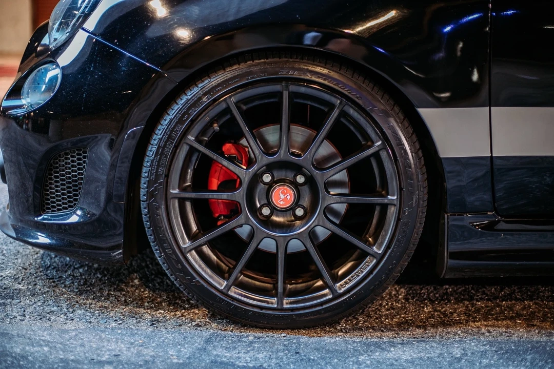 2017 Fiat Abarth 500 - Image 9 of 21