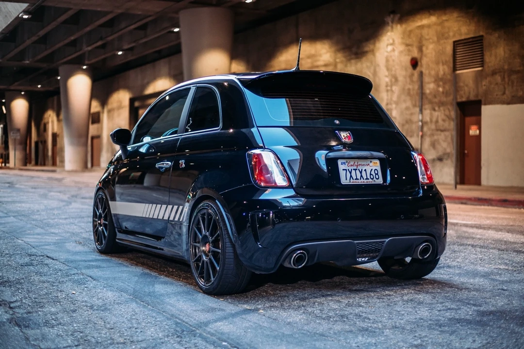 2017 Fiat Abarth 500 - Image 2 of 21