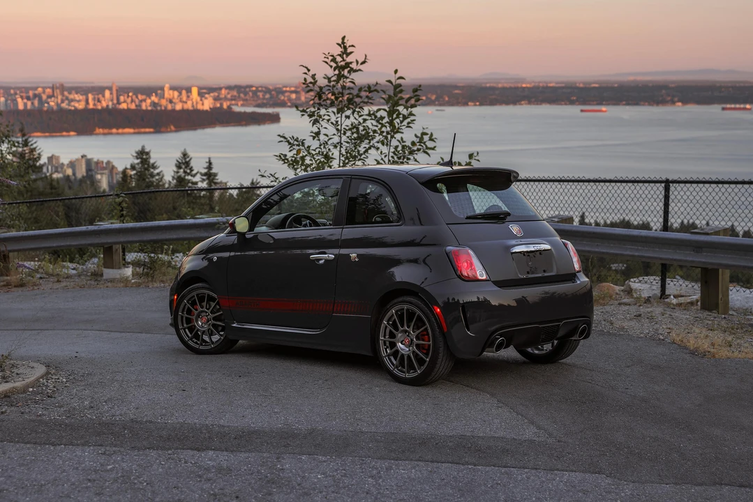 2017 Fiat Abarth 500 - Image 9 of 31