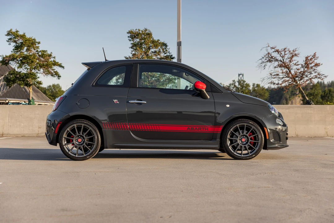 2017 Fiat Abarth 500 - Image 14 of 31