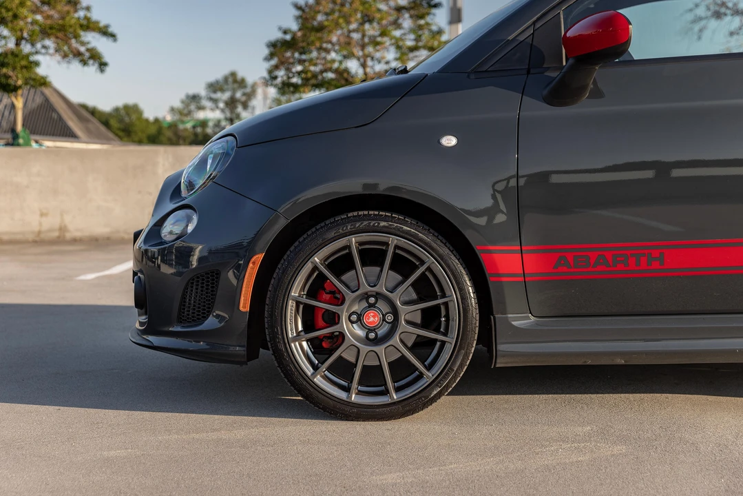 2017 Fiat Abarth 500 - Image 26 of 31