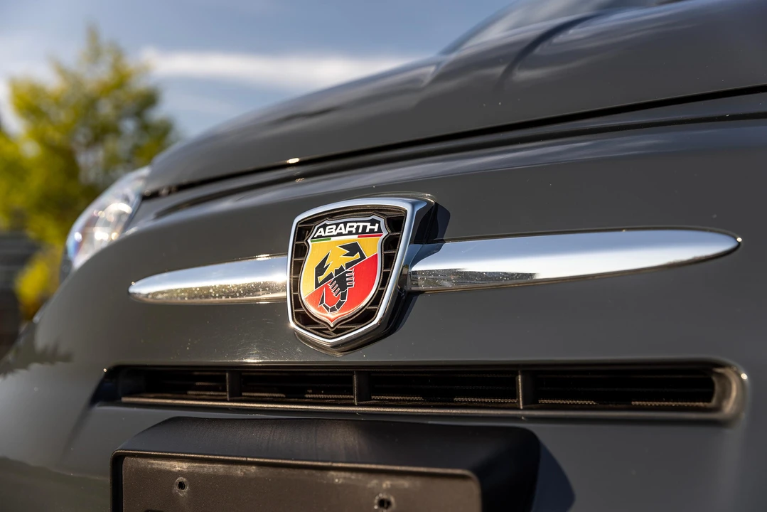 2017 Fiat Abarth 500 - Image 22 of 31