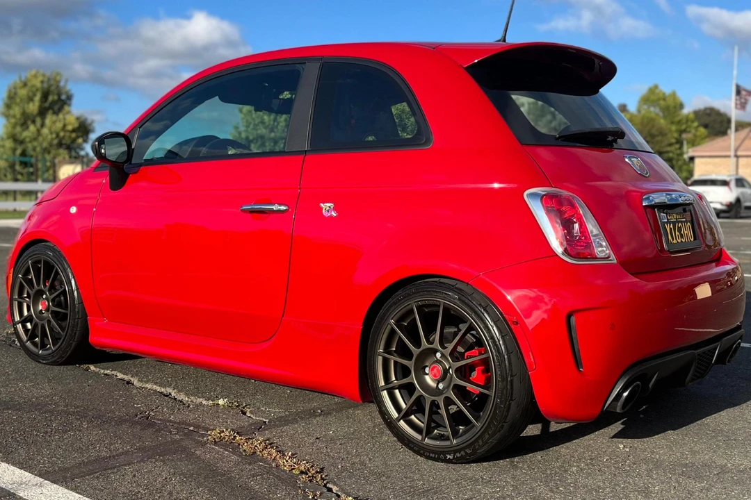 2017 Fiat Abarth 500 - Image 4 of 31