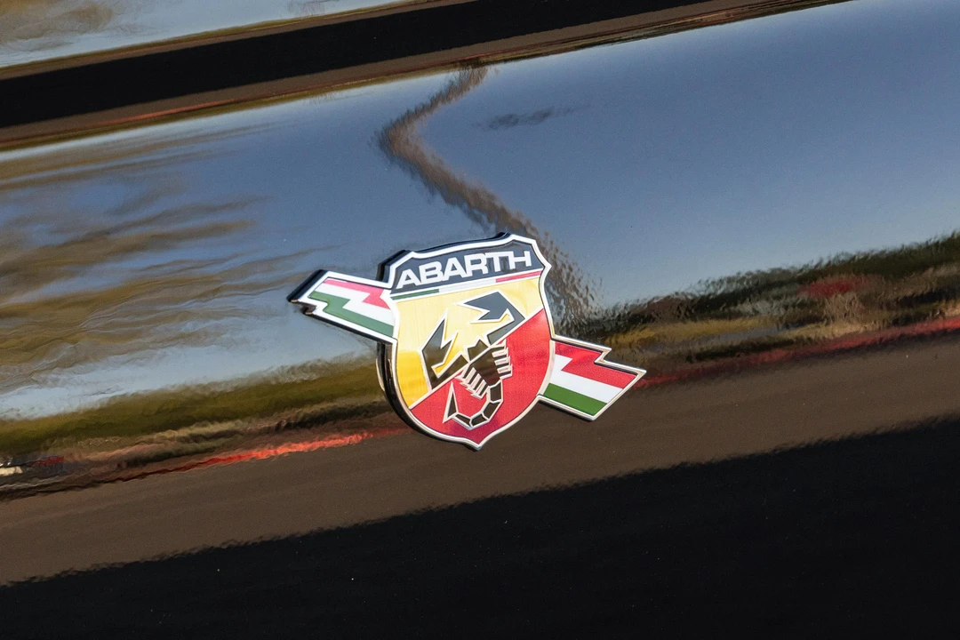 2017 Fiat Abarth 500 - Image 26 of 31