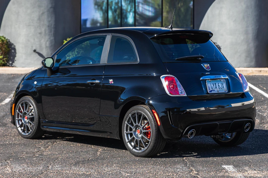 2017 Fiat Abarth 500 - Image 4 of 31