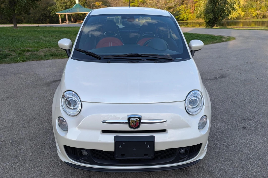 2017 Fiat Abarth 500 - Image 2 of 31