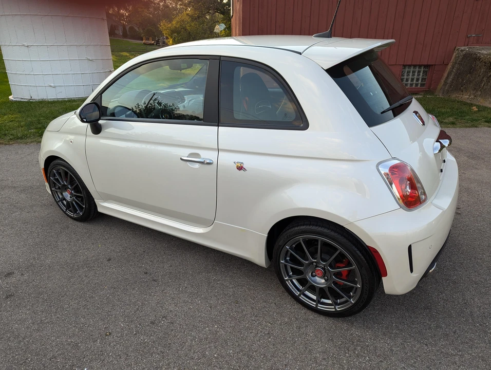2017 Fiat Abarth 500 - Image 10 of 31