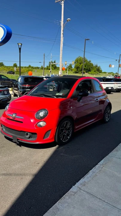 2017 Fiat Abarth 500 - Image 2 of 20