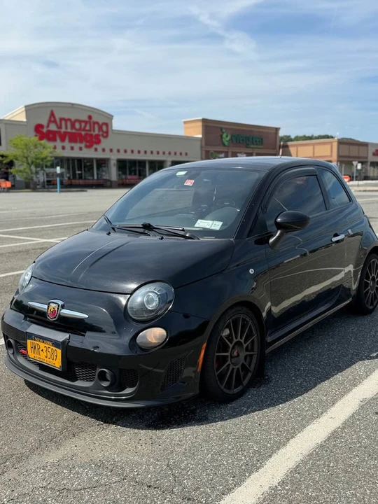 2017 Fiat Abarth 500 - Image 6 of 10