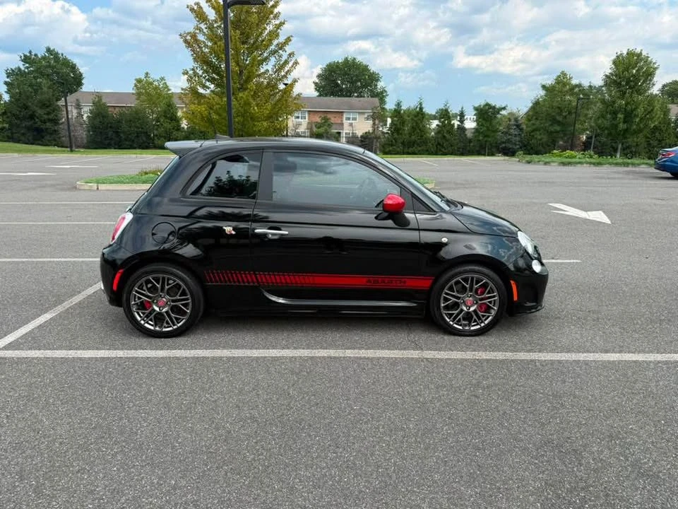 2017 Fiat Abarth 500 - Image 2 of 20