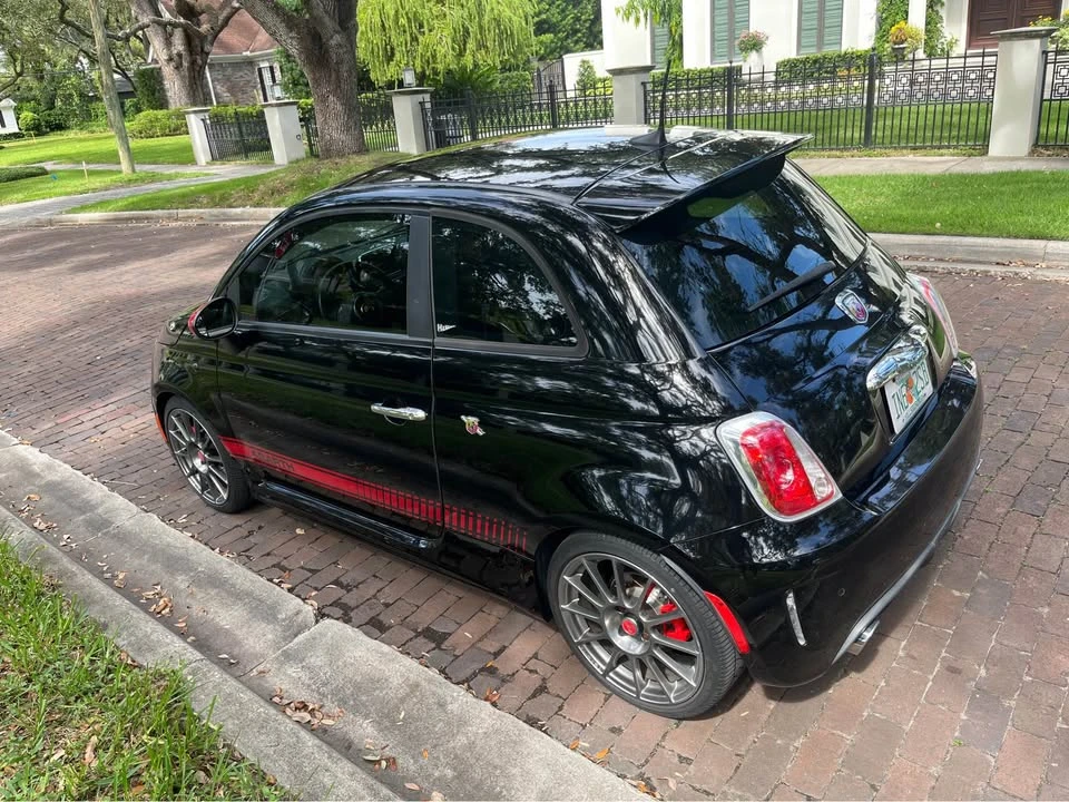 2017 Fiat Abarth 500 - Image 2 of 19