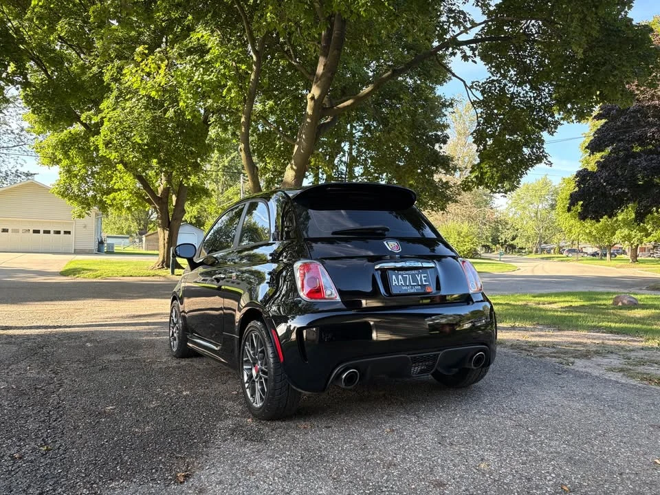 2017 Fiat Abarth 500 - Image 9 of 20