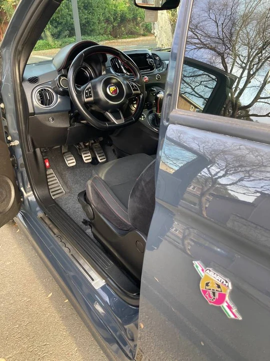 2017 Fiat Abarth 500 - Image 4 of 22