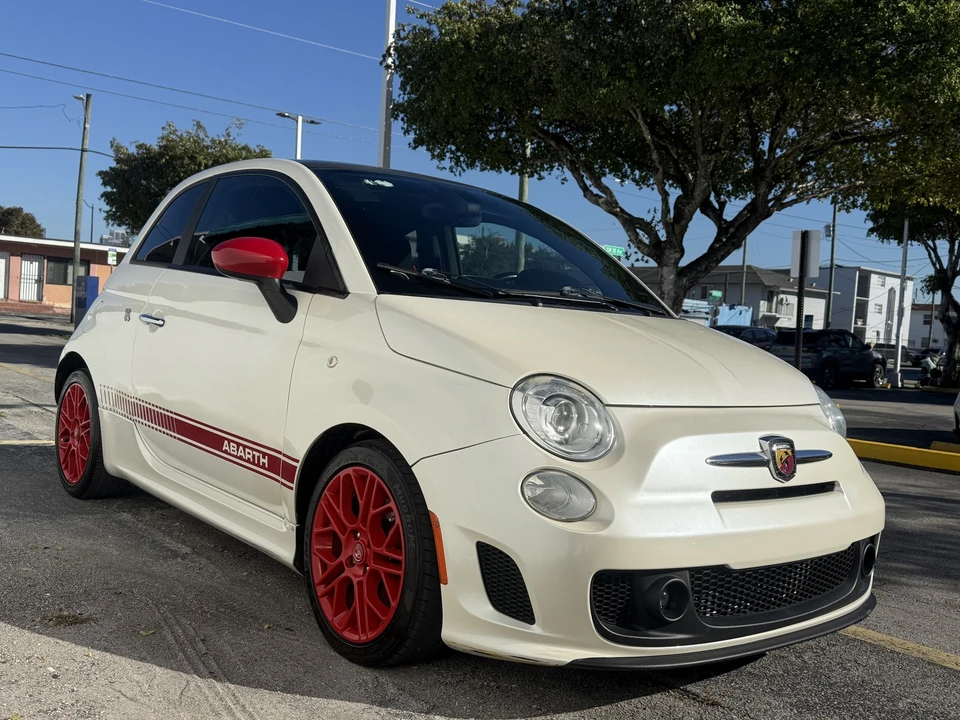 2017 Fiat Abarth 500 - Image 6 of 15
