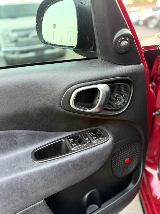 2017 Fiat 500 - Image 19 of 21