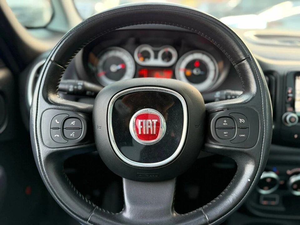 2017 Fiat 500 - Image 10 of 21