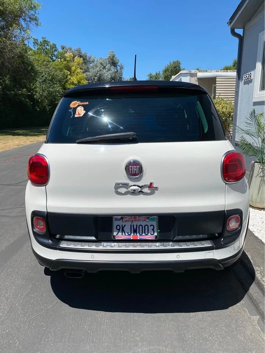 2017 Fiat 500 - Image 2 of 12