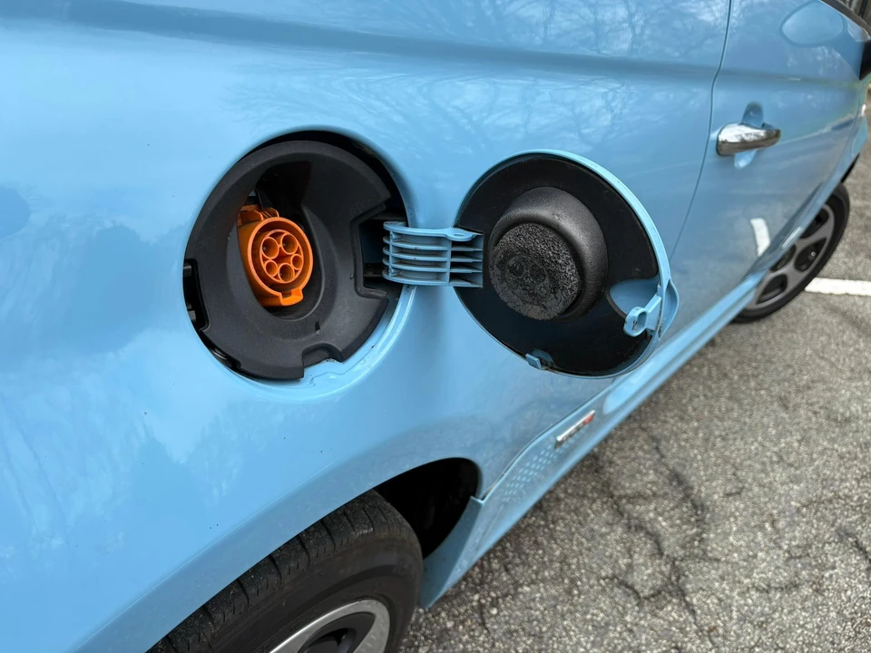 2017 Fiat 500 - Image 24 of 31