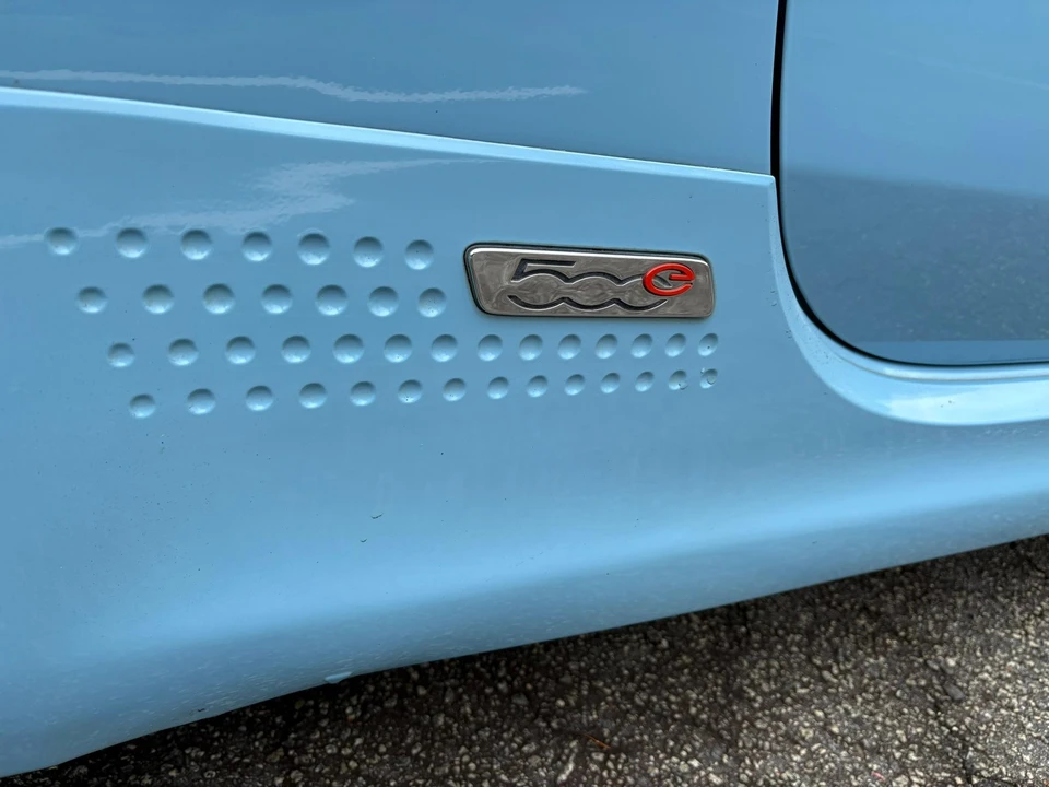 2017 Fiat 500 - Image 25 of 31
