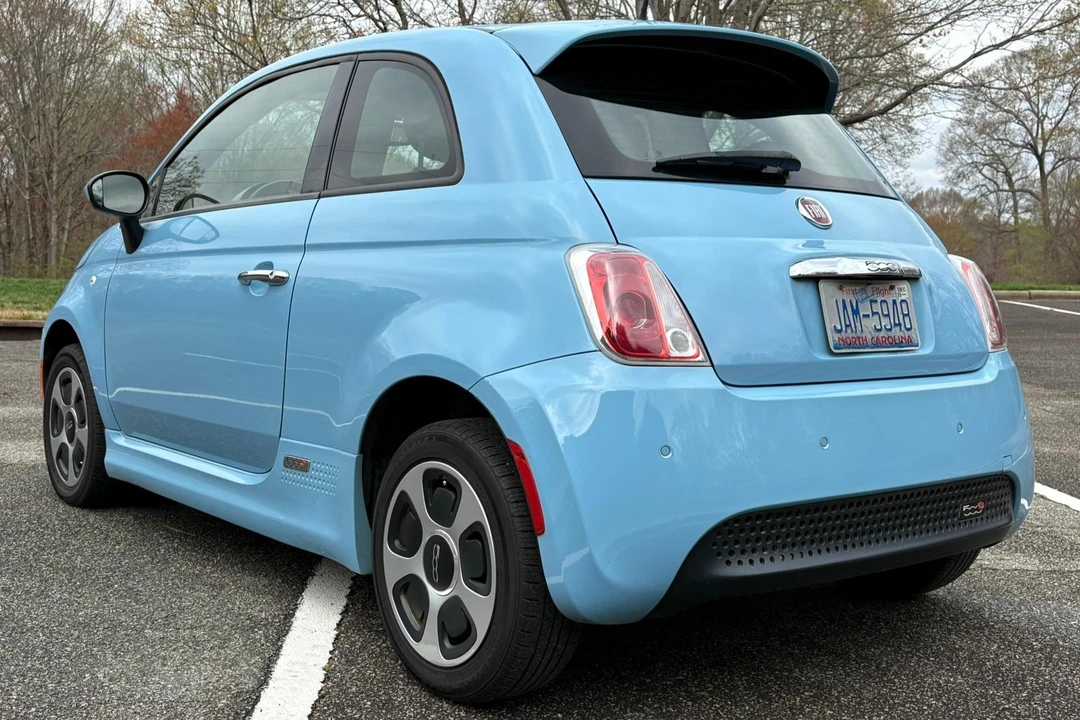 2017 Fiat 500 - Image 4 of 31