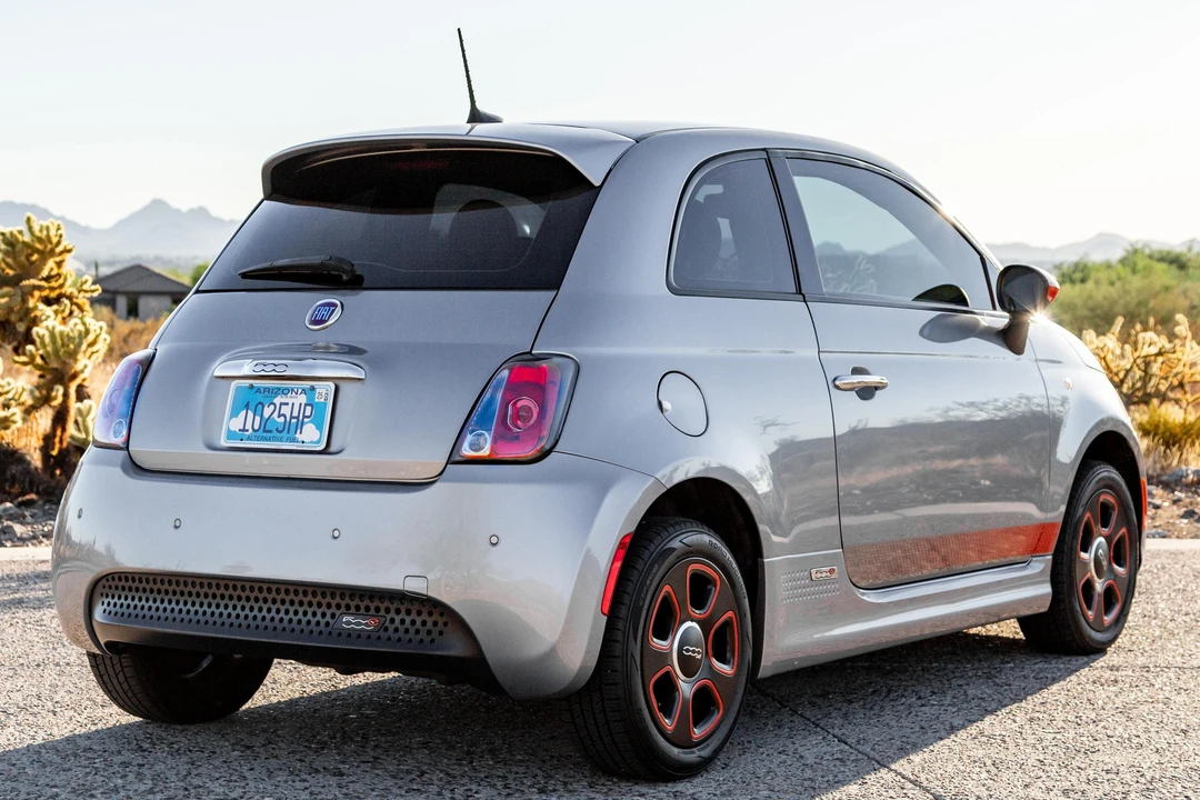 2017 Fiat 500 - Image 4 of 31