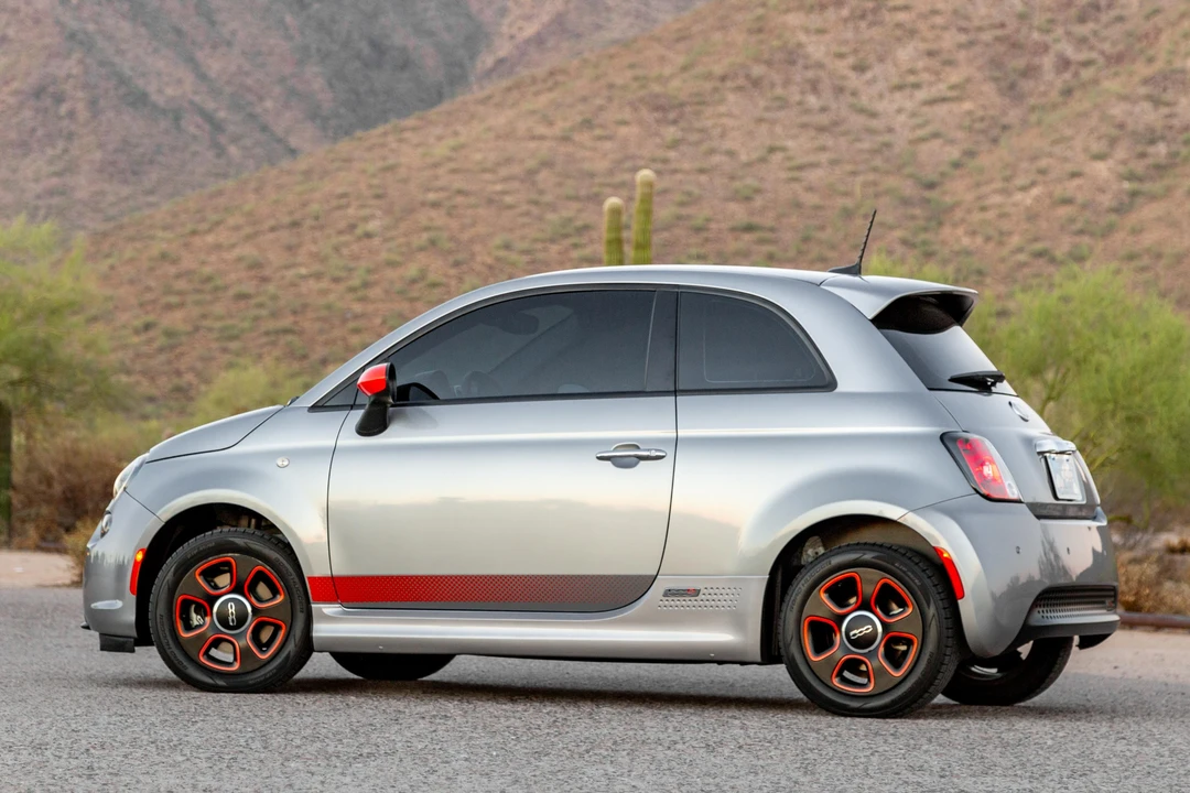 2017 Fiat 500 - Image 8 of 31