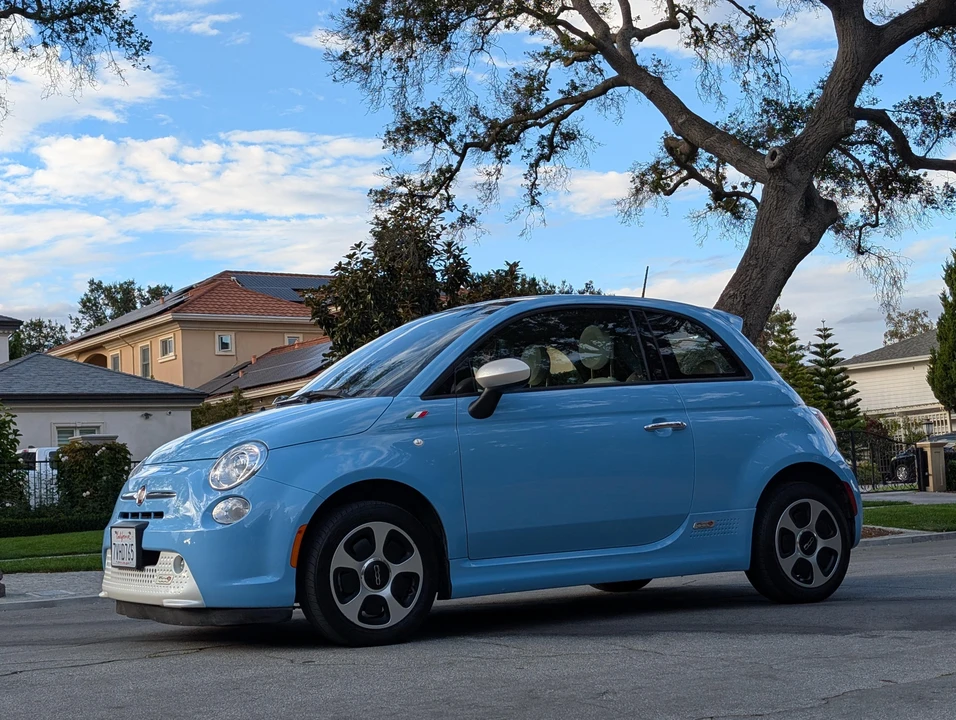 2017 Fiat 500e - Image 19 of 31