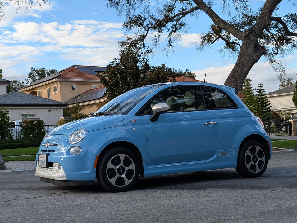 2017 Fiat 500e - Image 18 of 31