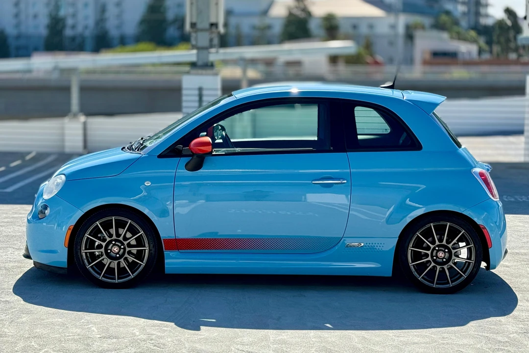 2017 Fiat 500e - Image 3 of 31