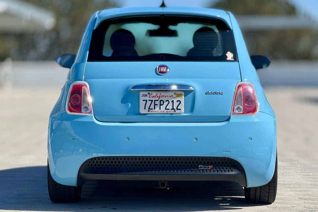2017 Fiat 500e - Image 5 of 31