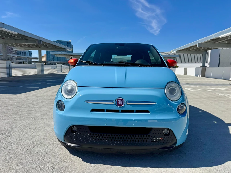 2017 Fiat 500e - Image 7 of 31