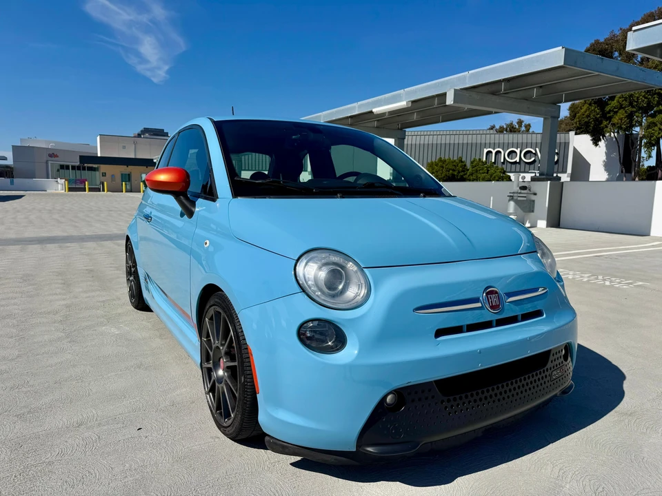 2017 Fiat 500e - Image 26 of 31