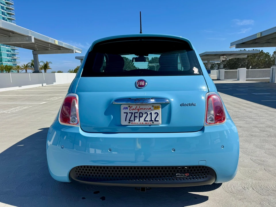 2017 Fiat 500e - Image 18 of 31