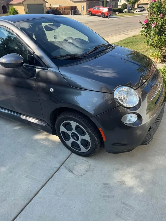 2017 Fiat 500e - Image 3 of 19