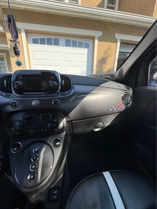 2017 Fiat 500e - Image 18 of 19