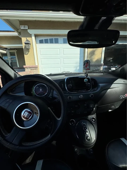 2017 Fiat 500e - Image 14 of 19