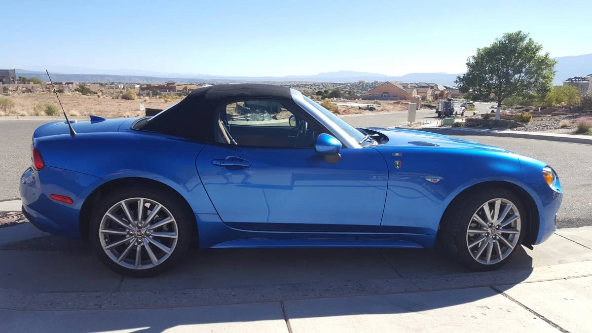 2017 Fiat 124 Spider - Image 6 of 11