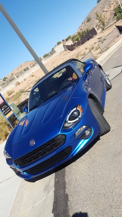 2017 Fiat 124 Spider - Image 2 of 11