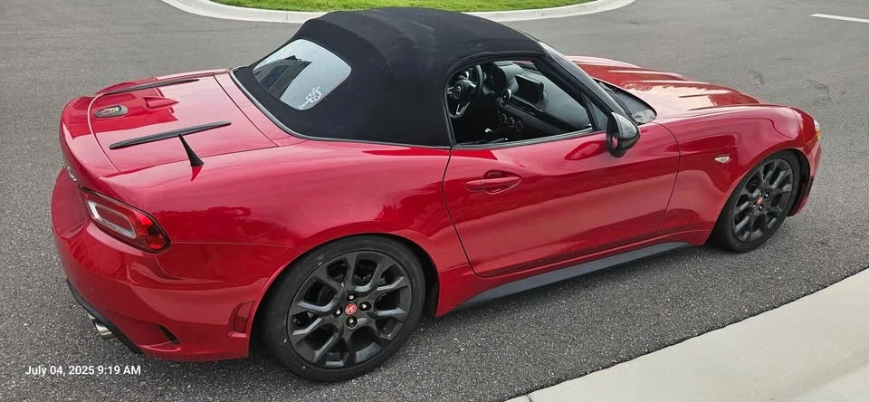 2017 Fiat 124 Spider - Image 5 of 14