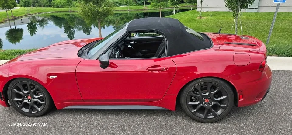 2017 Fiat 124 Spider - Image 9 of 14