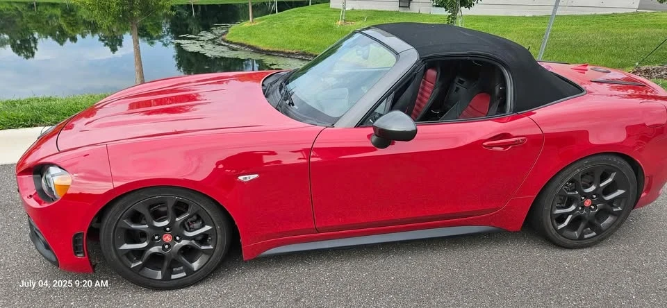 2017 Fiat 124 Spider - Image 2 of 14