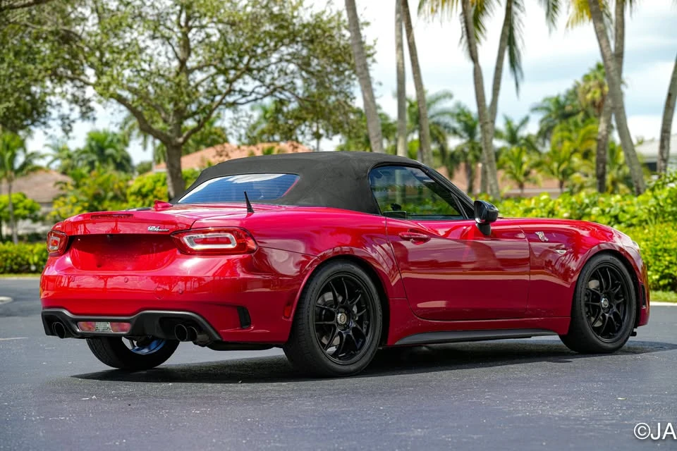 2017 Fiat 124 Spider - Image 3 of 16