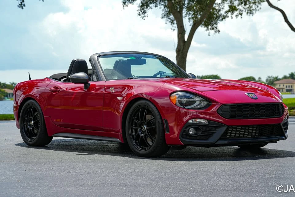 2017 Fiat 124 Spider - Image 8 of 16