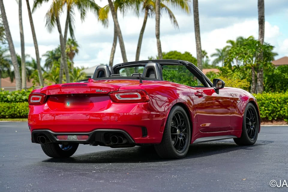 2017 Fiat 124 Spider - Image 13 of 16