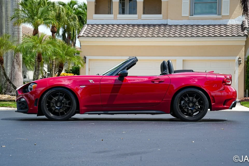 2017 Fiat 124 Spider - Image 16 of 16