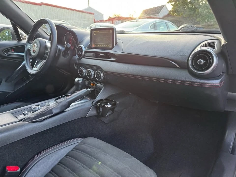 2017 Fiat 124 Spider - Image 18 of 20